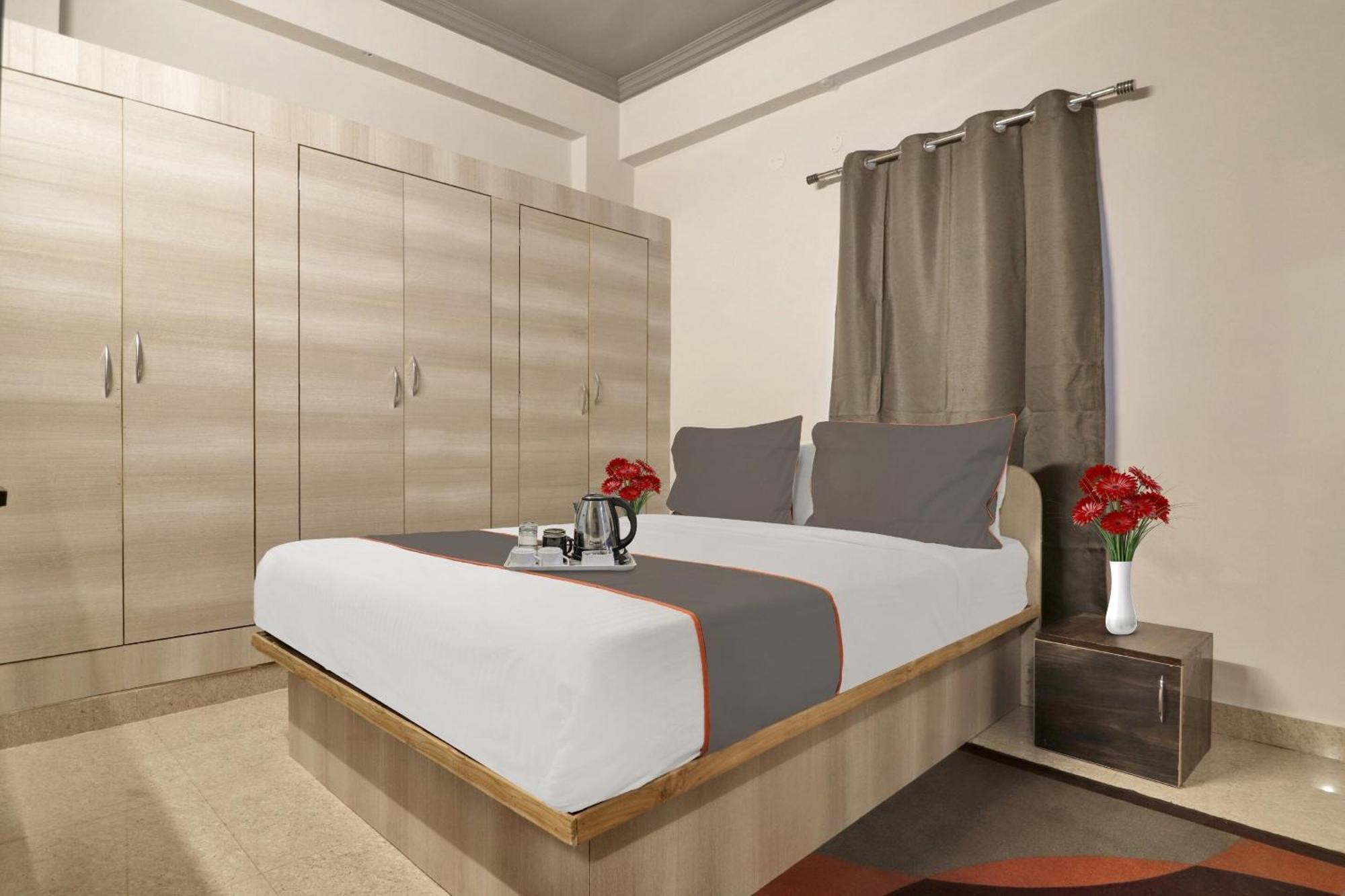 Super Townhouse Rcc Blizz Kondapur (Telangana) Exterior foto