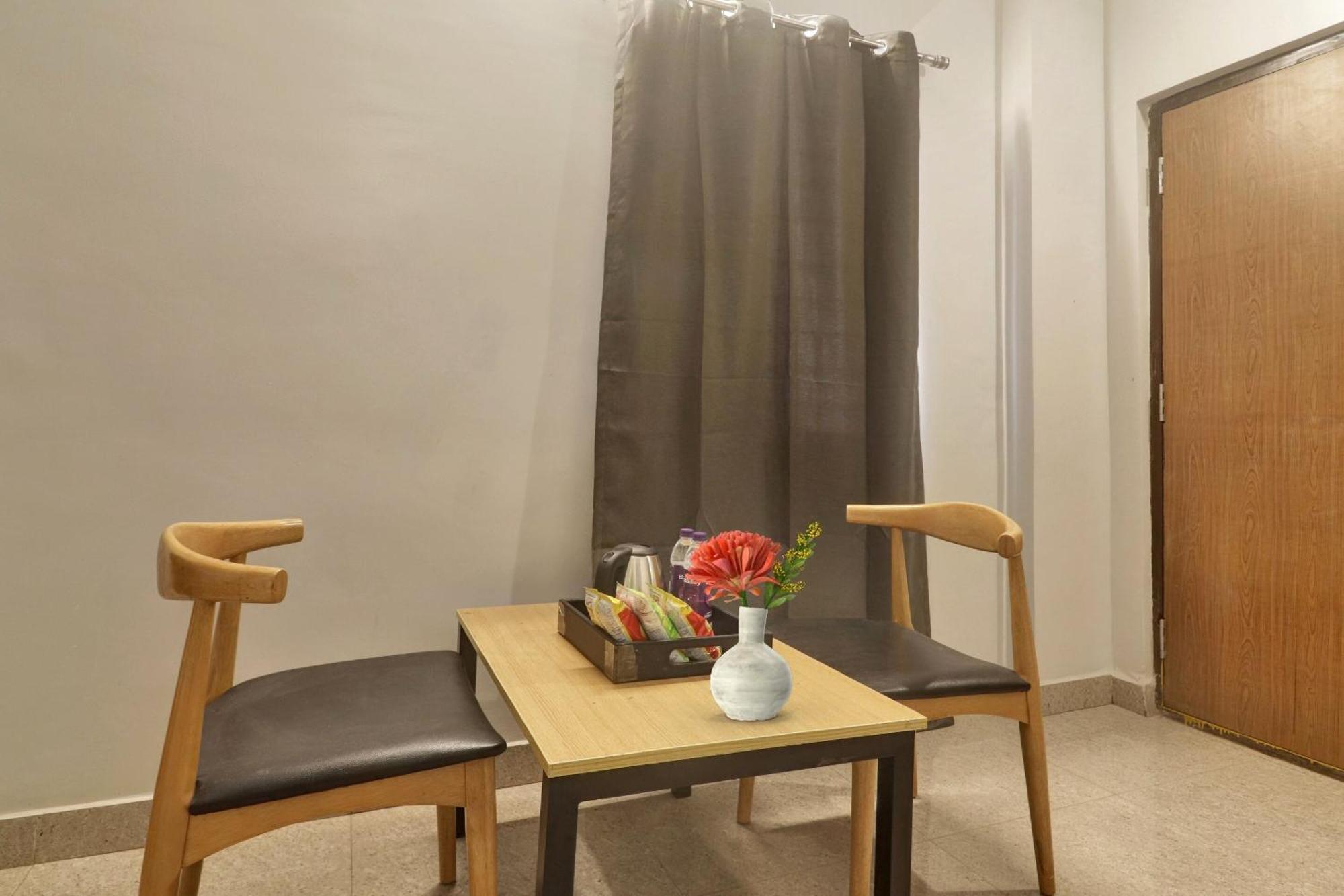 Super Townhouse Rcc Blizz Kondapur (Telangana) Exterior foto