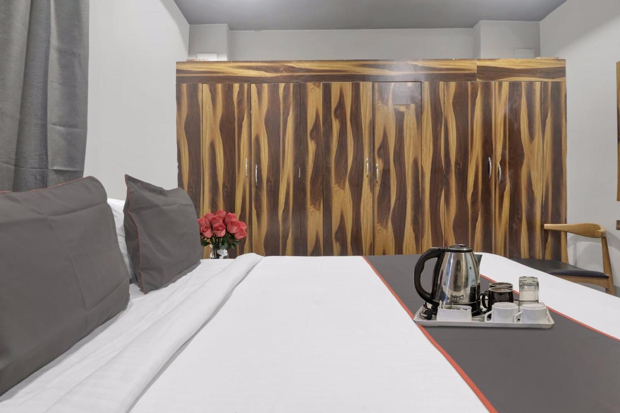 Super Townhouse Rcc Blizz Kondapur (Telangana) Exterior foto