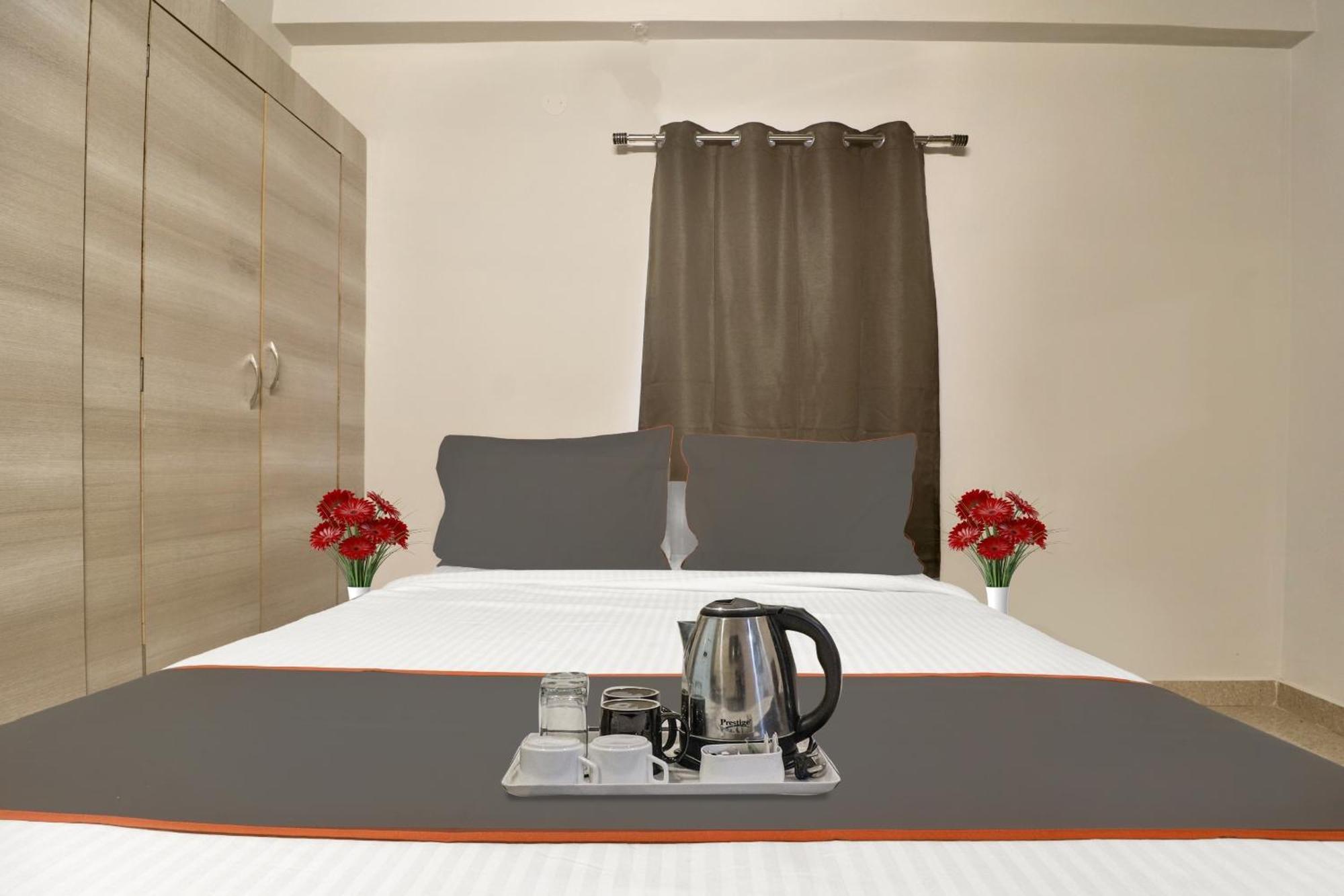 Super Townhouse Rcc Blizz Kondapur (Telangana) Exterior foto